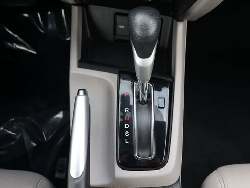 Used 2013 Honda Civic Hybrid Sedan image 38