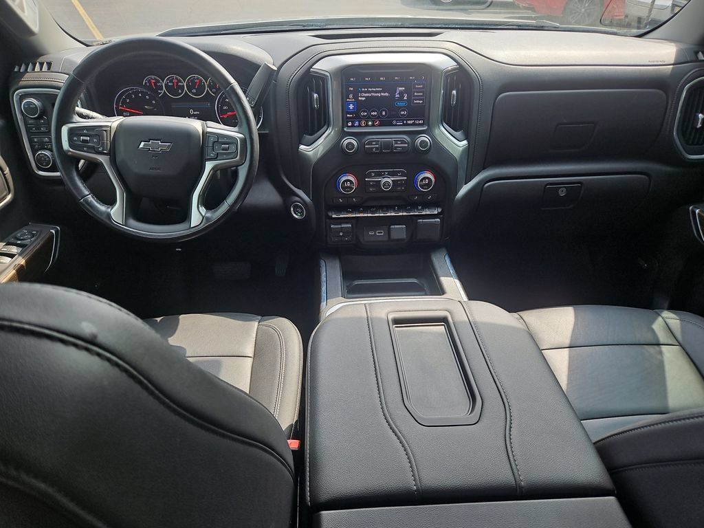 Used 2021 Chevrolet Silverado 1500 RST w/ Redline Edition AWD/4WD image 12