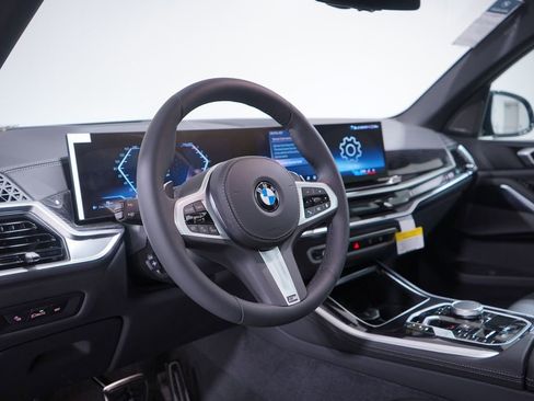 New 2026 BMW X5 xDrive40i w/ M Sport Package image 6