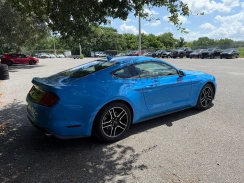 Used 2022 Ford Mustang Premium RWD image 8