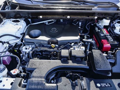 Certified 2023 Toyota RAV4 LE image 30