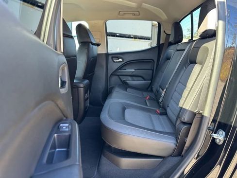 Used 2022 GMC Canyon AT4 image 22