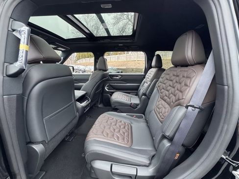 New 2026 Nissan Armada Platinum image 17