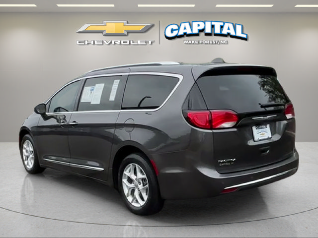 Used 2017 Chrysler Pacifica Touring-L Plus w/ Tire & Wheel Group FWD image 3