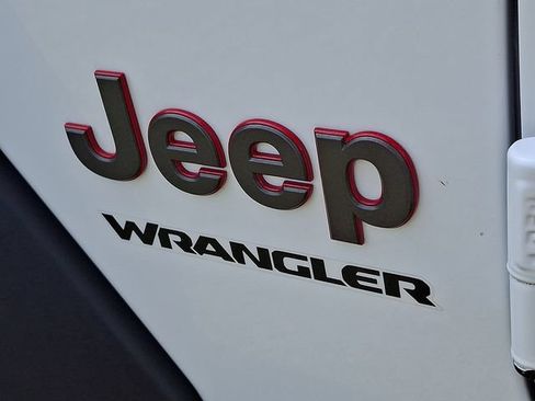 Used 2019 Jeep Wrangler Rubicon AWD/4WD image 30