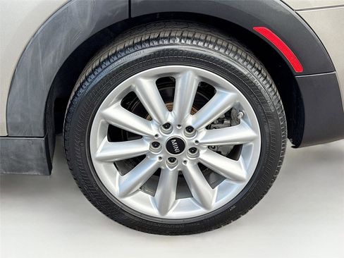 Used 2016 MINI Cooper Clubman S image 29