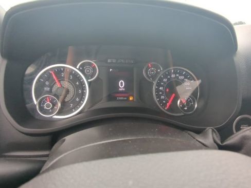 Used 2025 RAM 2500 Big Horn AWD/4WD image 12