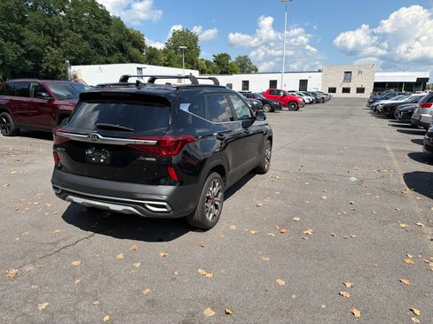 Used 2021 Kia Seltos S AWD/4WD image 9
