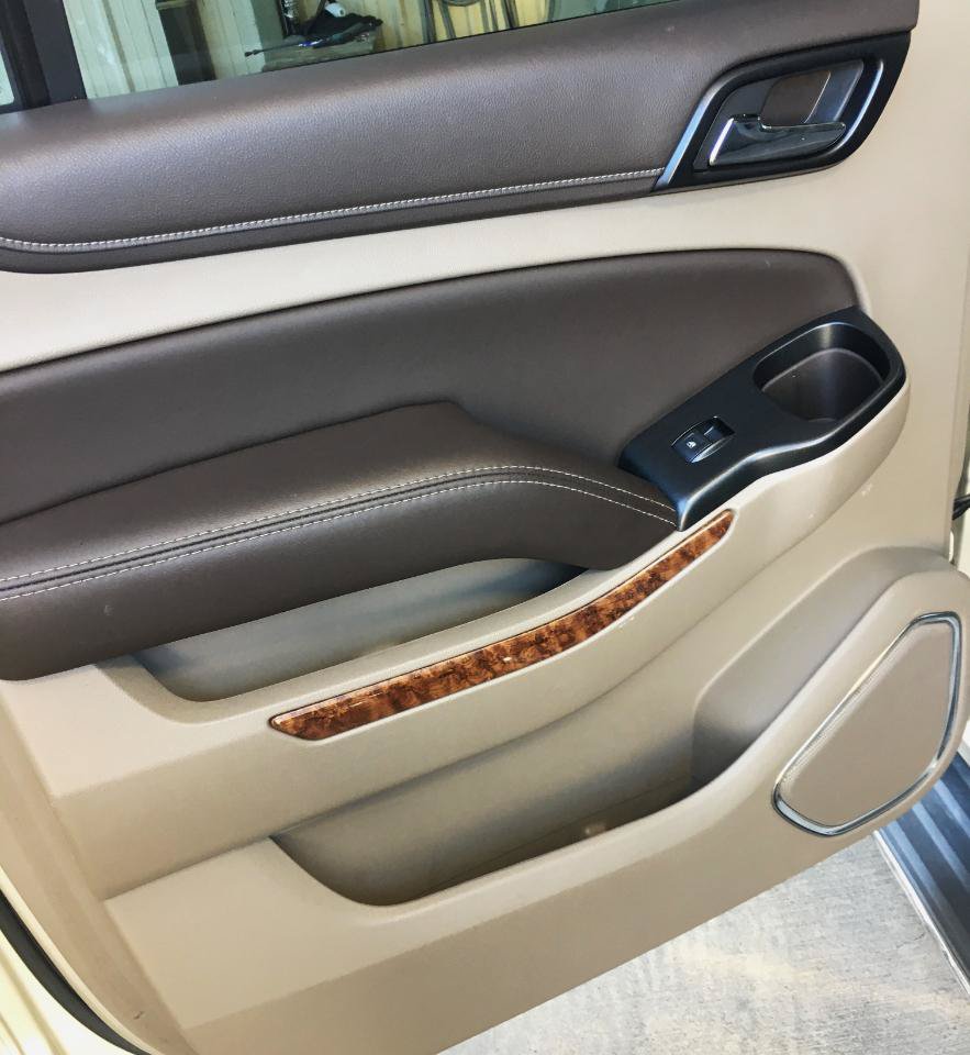 Used 2017 Chevrolet Suburban Premier w/ Max Trailering Package RWD image 12