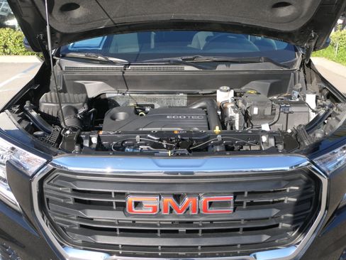 Used 2022 GMC Terrain SLE w/ Driver Convenience Package image 27