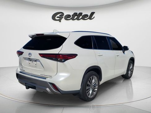 Used 2021 Toyota Highlander Platinum image 30