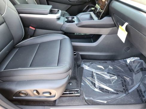New 2027 GMC Terrain Denali w/ LPO, Black Badging Package AWD/4WD image 15