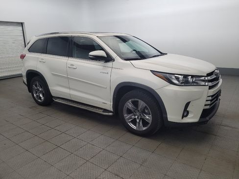 Used 2019 Toyota Highlander Limited Platinum AWD/4WD image 11