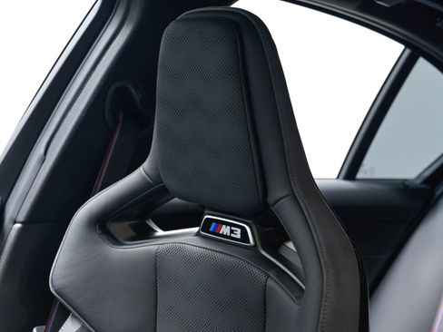 Used 2022 BMW M3 w/ M Carbon Package RWD image 27
