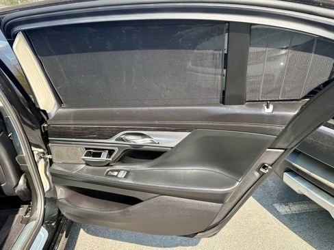 Used 2017 BMW 740i RWD image 35