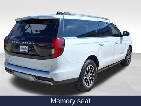 Used 2025 Ford Expedition Max Platinum image 9