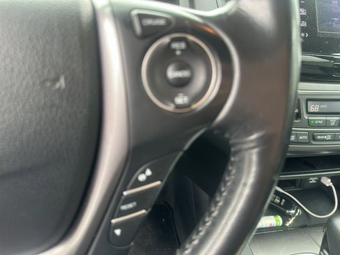 Used 2018 Honda Pilot EX-L image 9