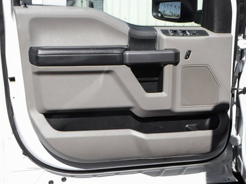 Used 2018 Ford F350 XLT RWD image 14