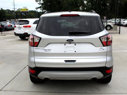 Used 2018 Ford Escape SE image 6