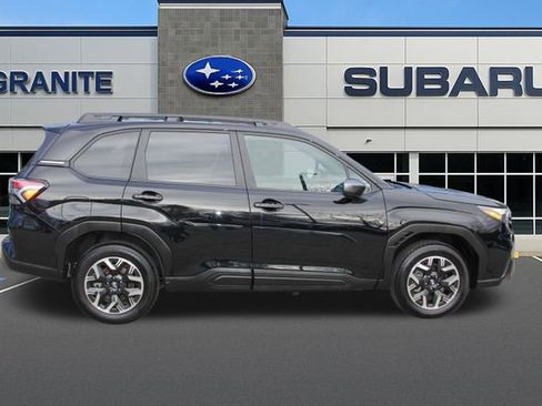 Certified 2025 Subaru Forester Premium image 11