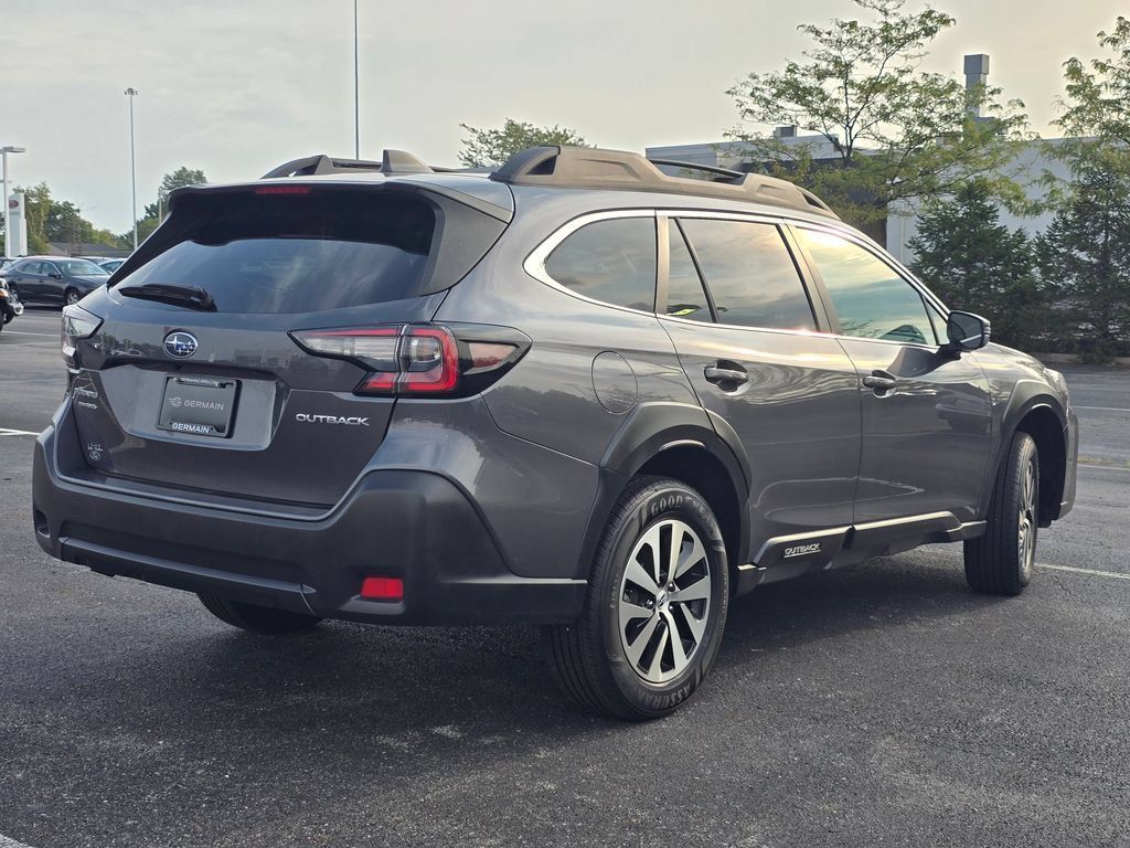 Used 2024 Subaru Outback Premium AWD/4WD image 7