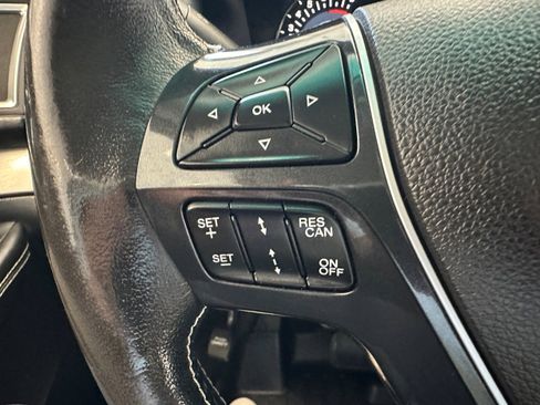 Used 2016 Ford Explorer Platinum AWD/4WD image 25