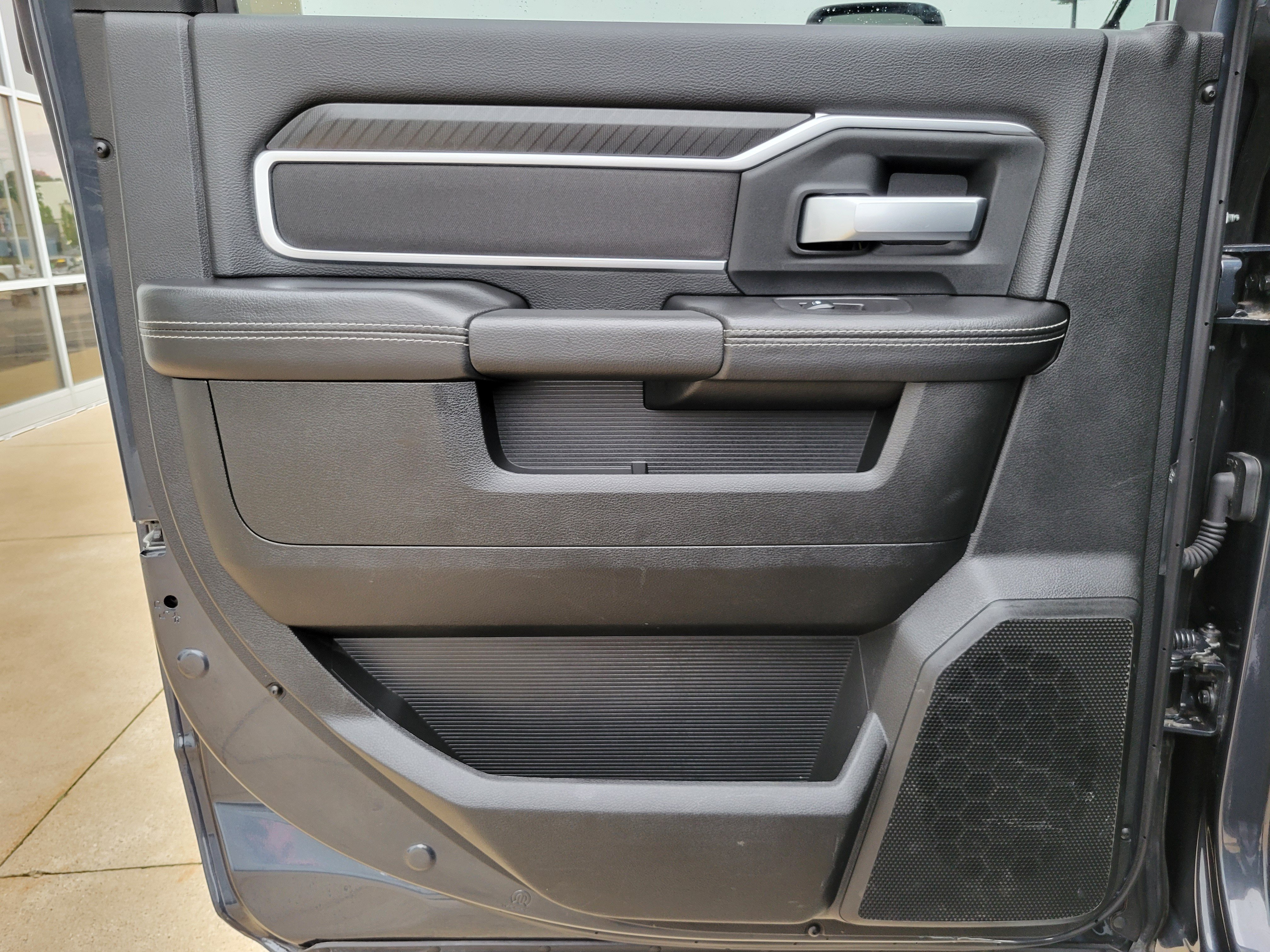 Used 2025 RAM 2500 Big Horn AWD/4WD image 19