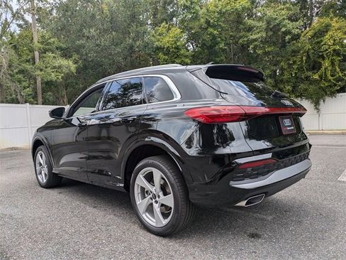 Used 2025 Audi Q5 Premium Plus w/ Premium Plus image 14