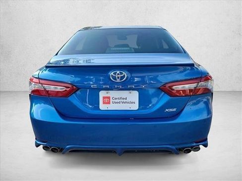 Used 2018 Toyota Camry XSE image 6