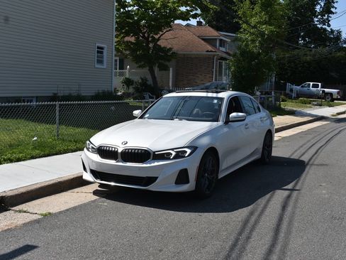 Used 2026 BMW 330i Sedan RWD image 2