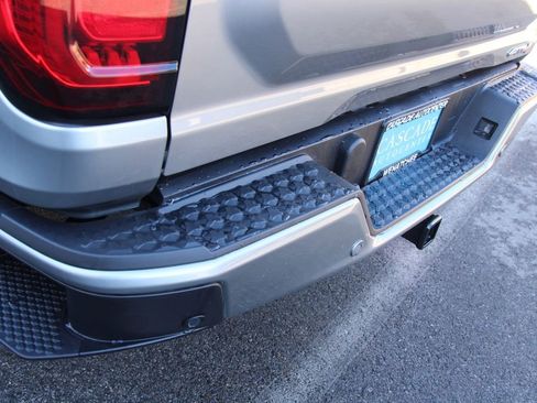 Certified 2024 GMC Canyon AT4 w/ AT4 Premium Package image 29