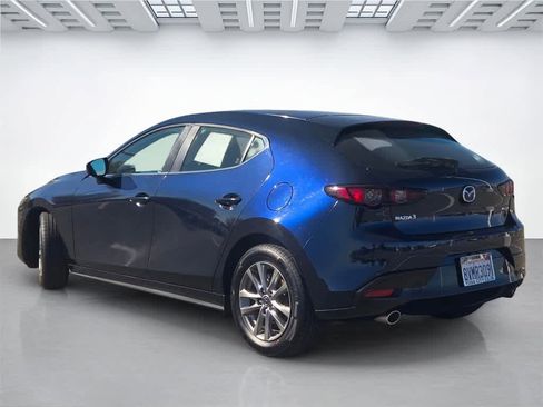 Used 2021 MAZDA MAZDA3 s image 4
