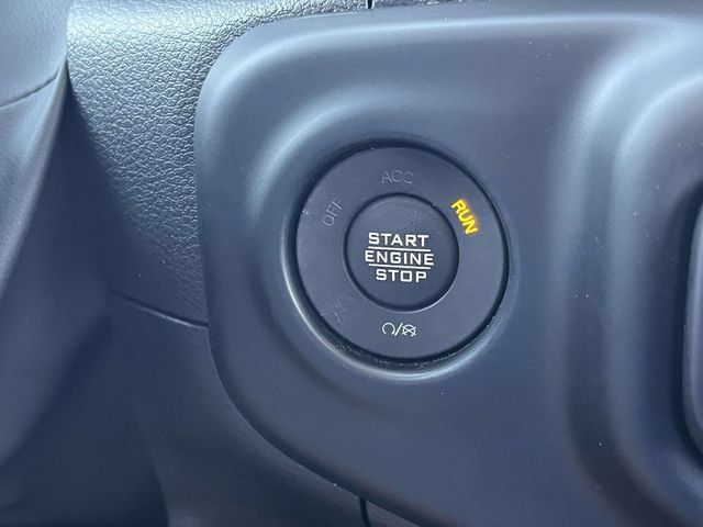 Used 2022 Jeep Wrangler Sport AWD/4WD image 31