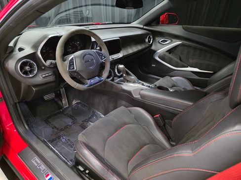 Used 2017 Chevrolet Camaro ZL1 RWD image 22