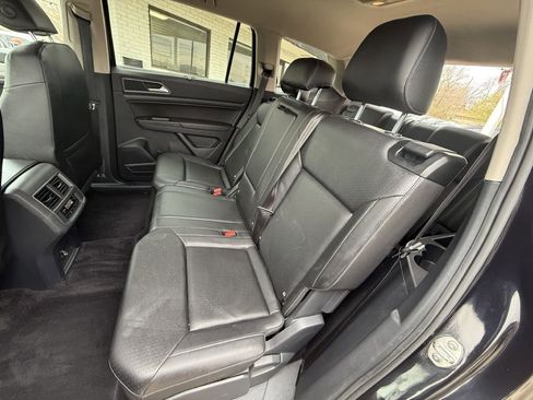 Used 2018 Volkswagen Atlas SE image 12