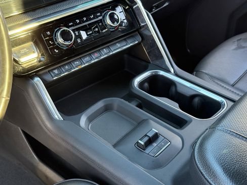 Used 2024 GMC Sierra 2500 Denali w/ Denali Reserve Package image 22