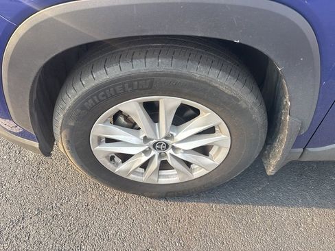 Used 2022 Toyota Corolla Cross LE image 5