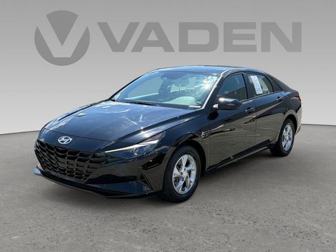 Used 2023 Hyundai Elantra SE FWD image 19