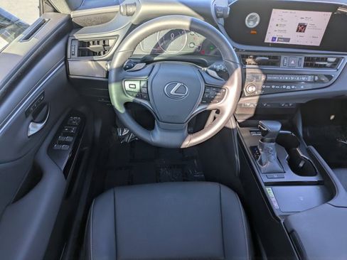 Used 2024 Lexus ES 350 w/ Premium Package image 13