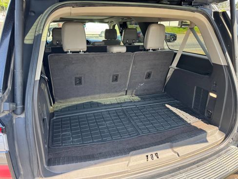 Used 2018 Ford Expedition Max Limited AWD/4WD image 5