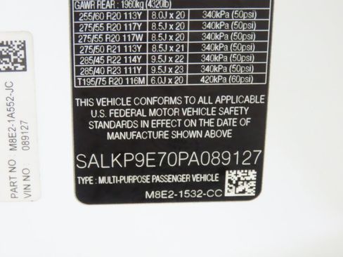 Certified 2023 Land Rover Range Rover SE image 35