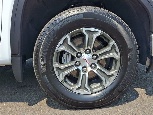 Used 2026 GMC Sierra 1500 SLT AWD/4WD image 8