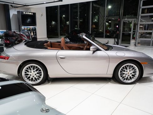 Used 2002 Porsche 911 Cabriolet image 40