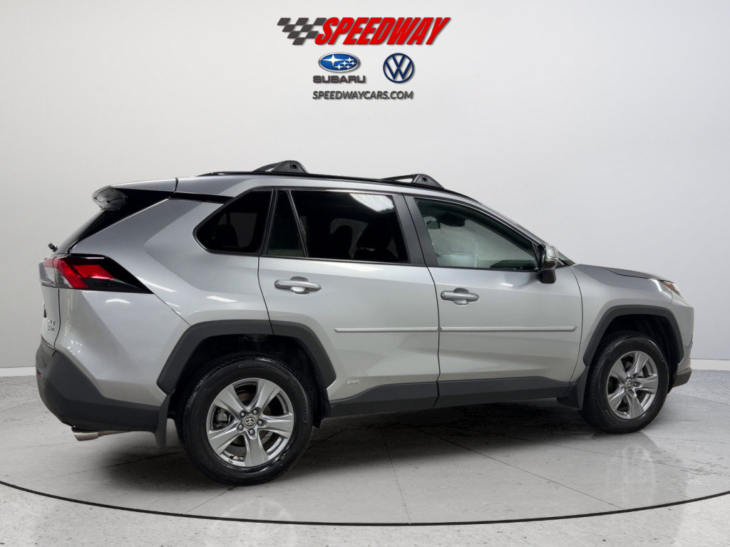 Used 2025 Toyota RAV4 XLE w/ Convenience Package AWD/4WD image 5