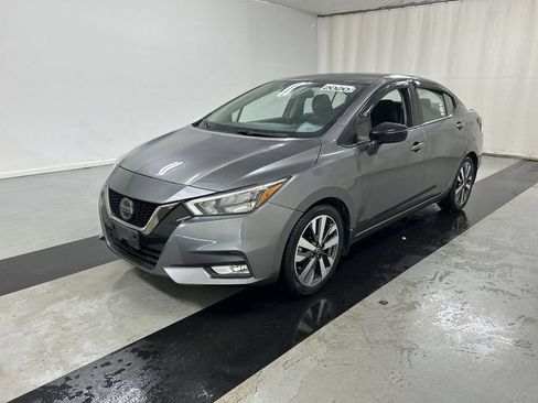 Used 2020 Nissan Versa SR w/ Convenience Package FWD image 5