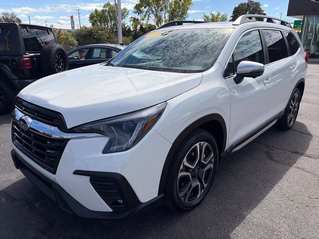 Used 2023 Subaru Ascent Limited w/ Technology Package AWD/4WD image 1