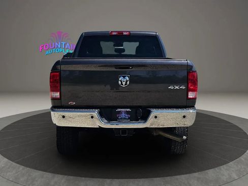 Used 2018 RAM 2500 Tradesman w/ Chrome Appearance Group AWD/4WD image 4
