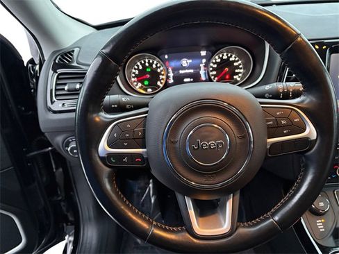 Used 2020 Jeep Compass Limited image 15