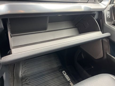 Used 2021 Ford F150 Lariat w/ Equipment Group 502A High image 25