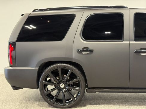 Used 2013 GMC Yukon Denali AWD/4WD image 30